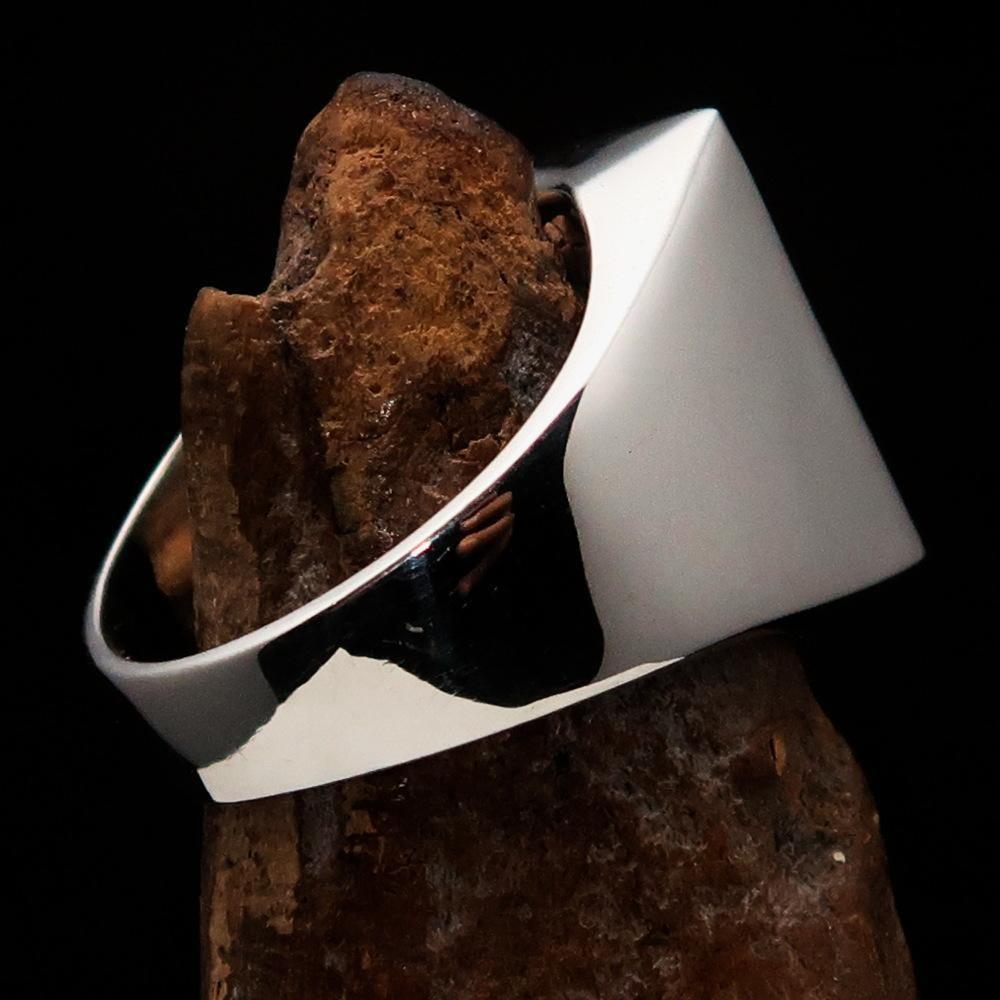 Perfectly crafted Men's Chef Skull Ring Crossed Fork Knife Black - Sterling Silver