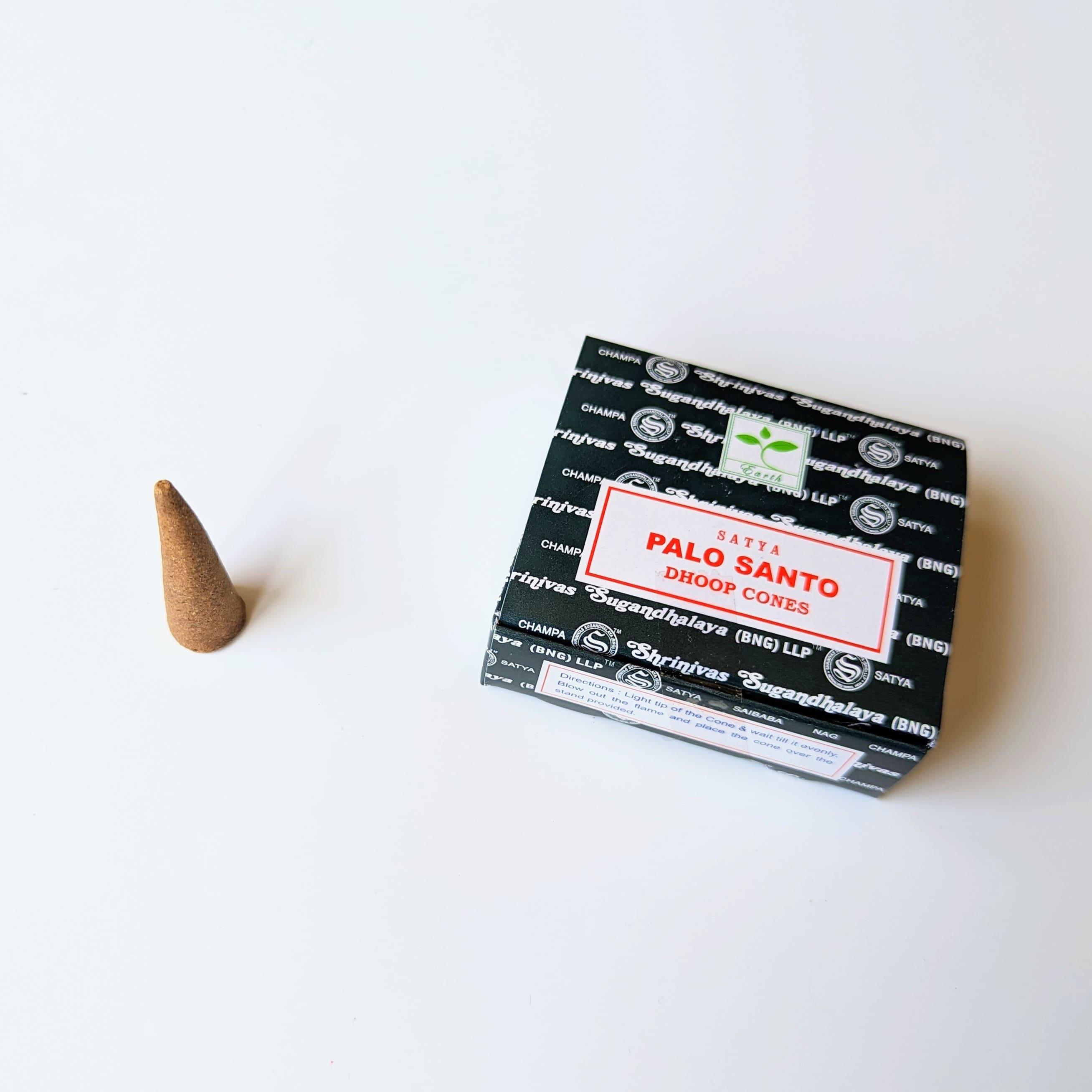 Encens Palo Santo - Satya | Boîte de 12 cônes avec support inclus